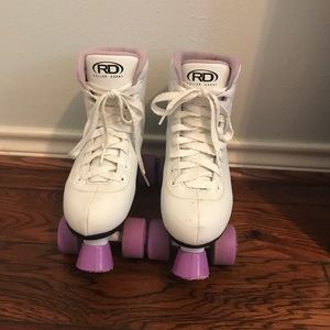 Super cute fun roller skates!!